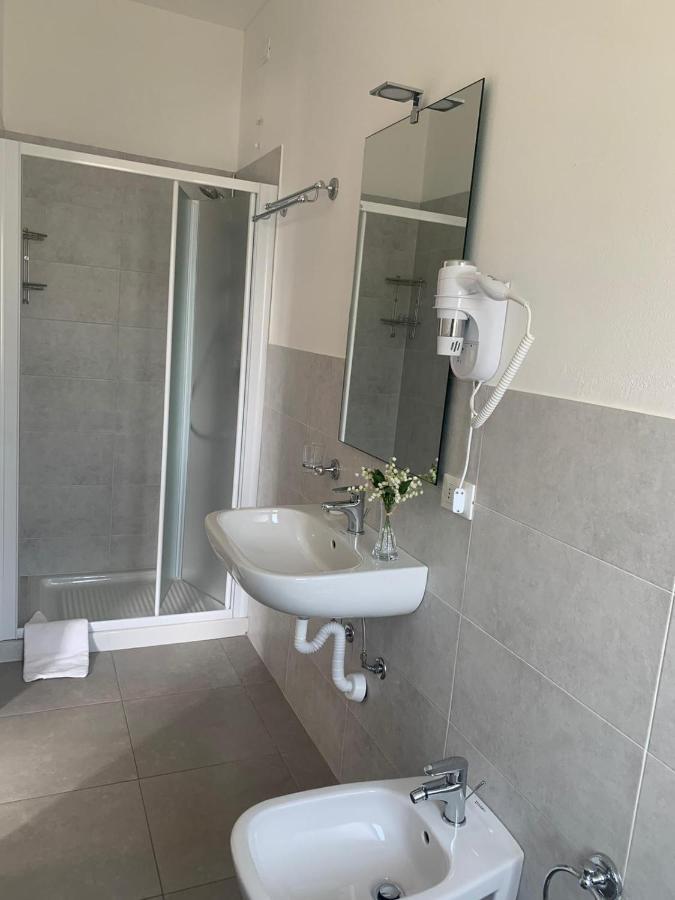 Hotel Lorena 토스콜라노마데노 외부 사진