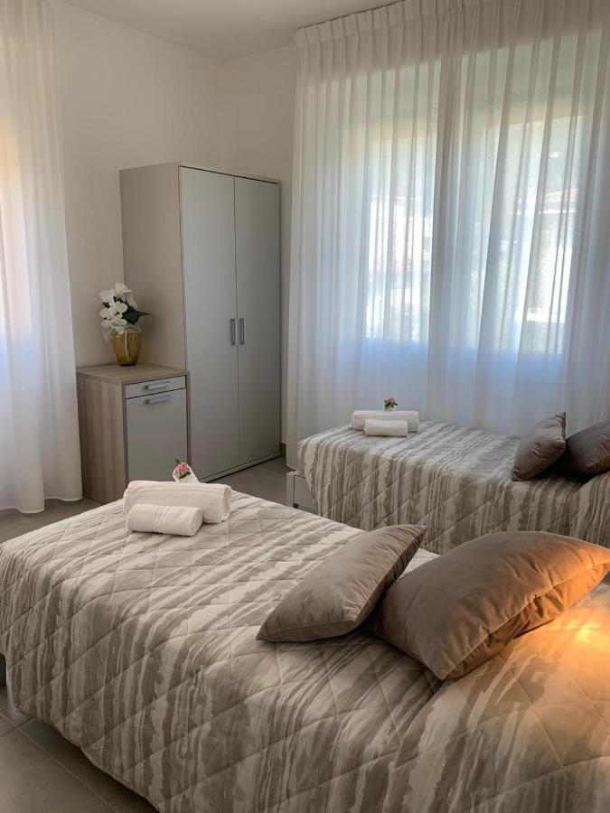 Hotel Lorena 토스콜라노마데노 외부 사진